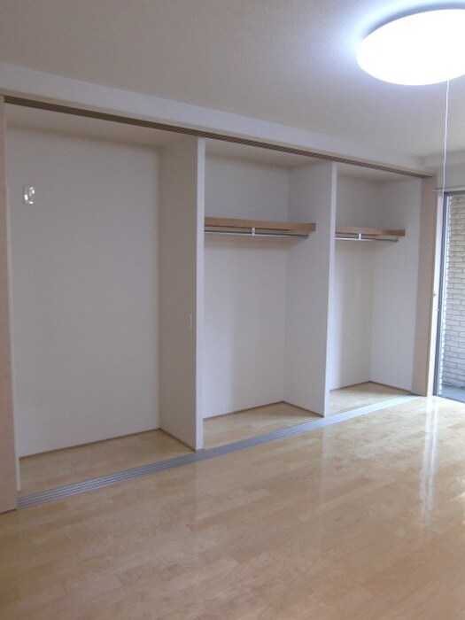 物件内観写真15　(収納)