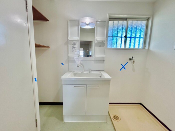 物件内観写真12　(洗面)