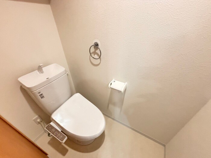 物件内観写真11　(トイレ)