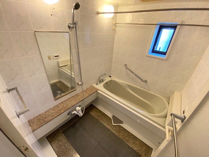 物件内観写真13　(バス／シャワールーム等)