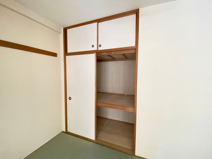 物件内観写真15　(収納)