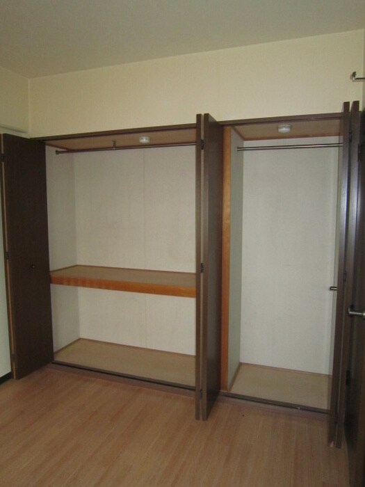 物件内観写真11　(収納)