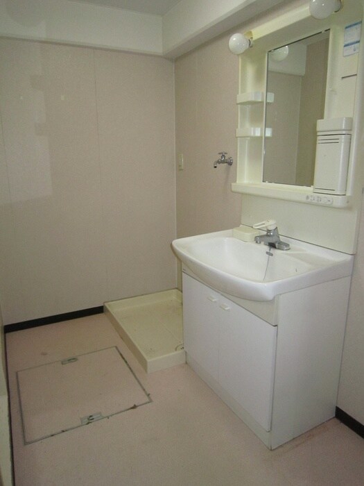 物件内観写真13　(洗面)