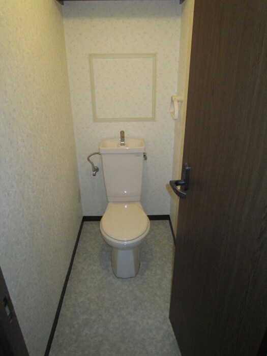 物件内観写真16　(トイレ)