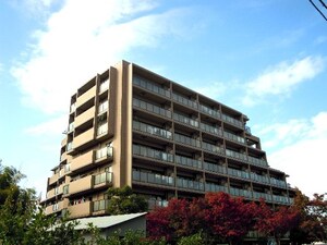 ｳﾞｨﾙﾇｰﾌﾞ緑地公園ﾉｰｽﾋﾙ(705)外観写真