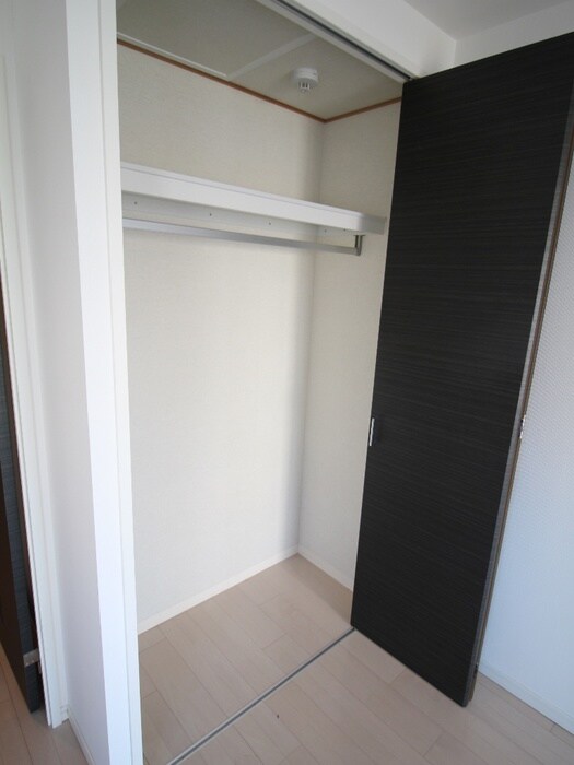 物件内観写真12　(収納)