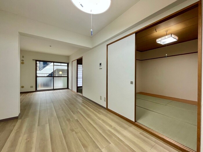 物件内観写真8　(居室)