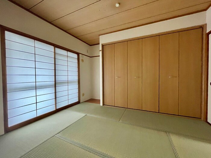 物件内観写真11　(居室)