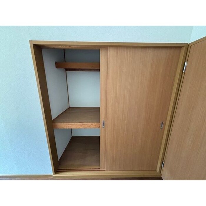 物件内観写真16　(収納)