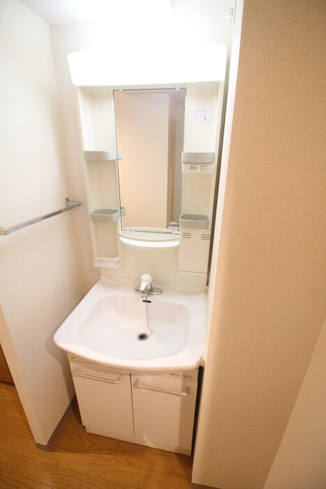 物件内観写真9　(洗面)