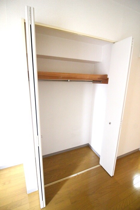 物件内観写真12　(収納)