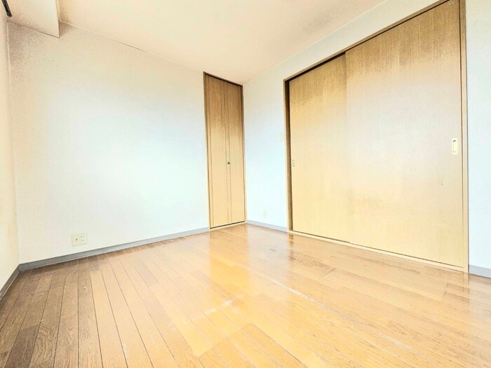 物件内観写真10　(居室)