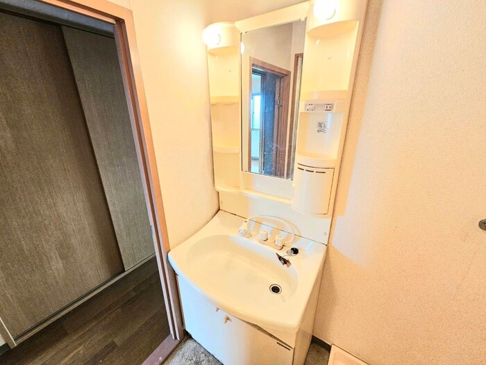 物件内観写真13　(洗面)