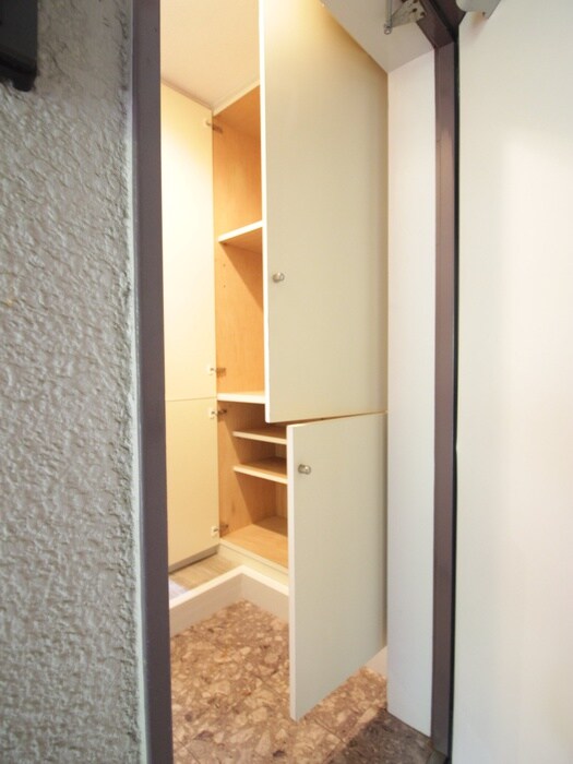 物件内観写真10　(収納)