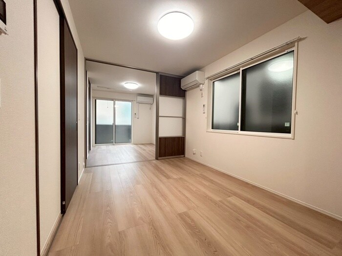 物件内観写真7　(居室)