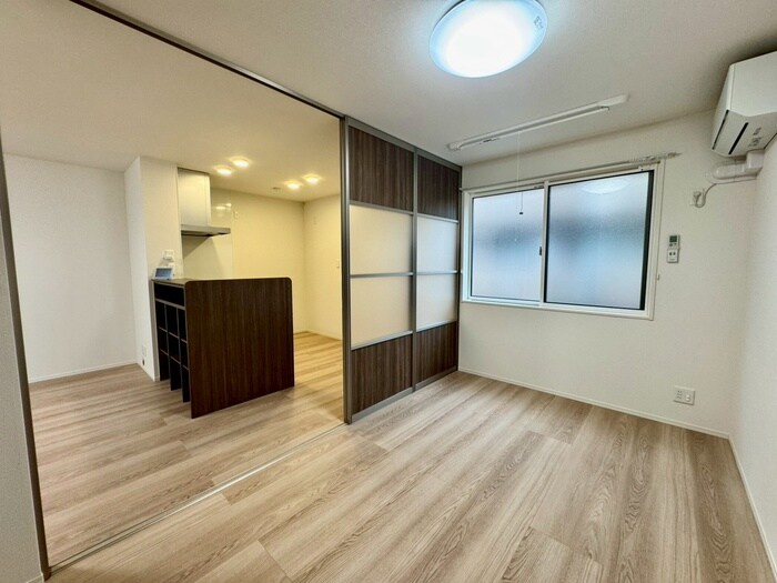 物件内観写真8　(居室)