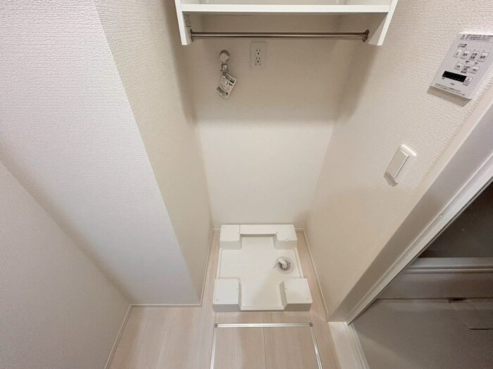 物件内観写真13　(洗濯機置場)