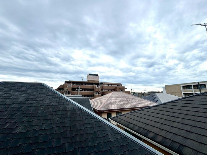 物件内観写真16　(室内からの展望)