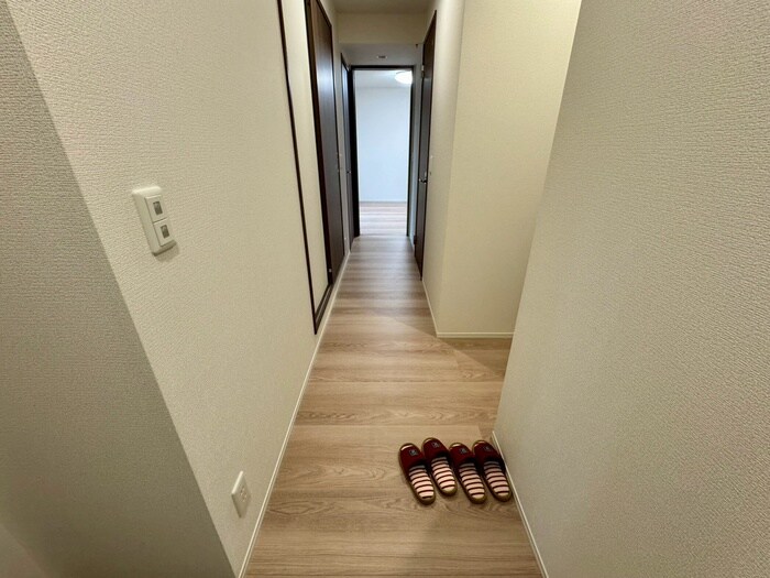物件内観写真17　(廊下)