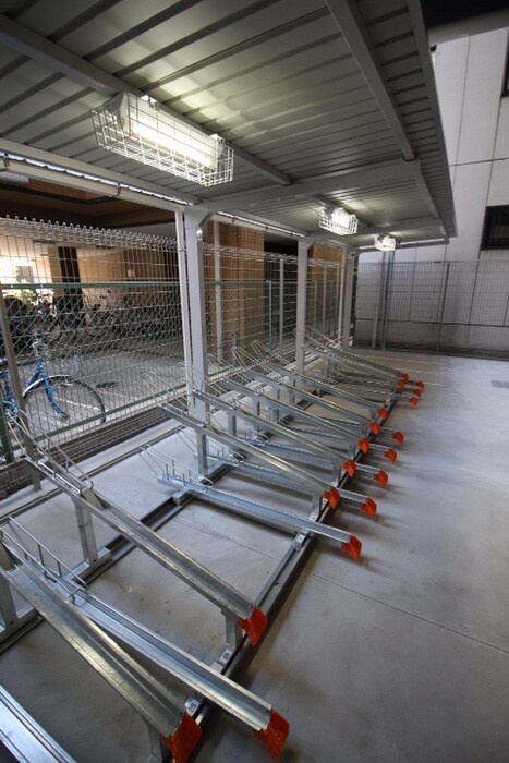 物件外観写真6　(駐輪場)