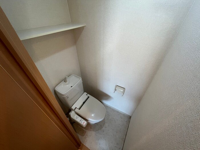 物件内観写真14　(トイレ)