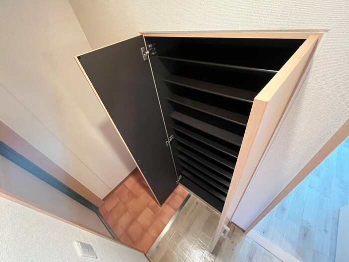 物件内観写真15　(靴箱)
