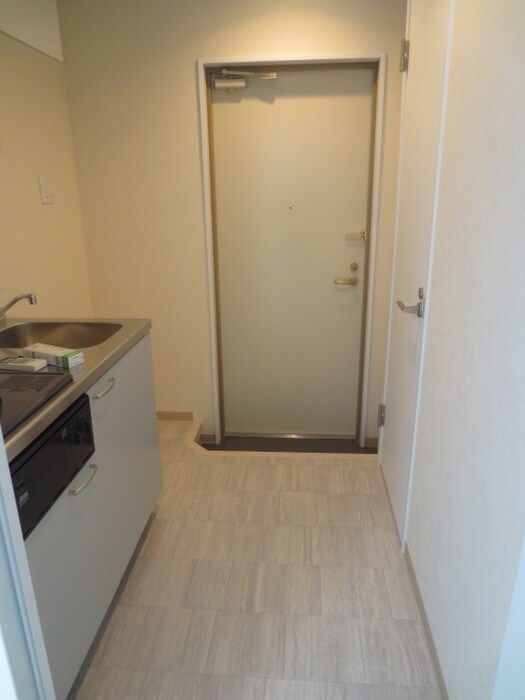 物件内観写真13　(廊下)