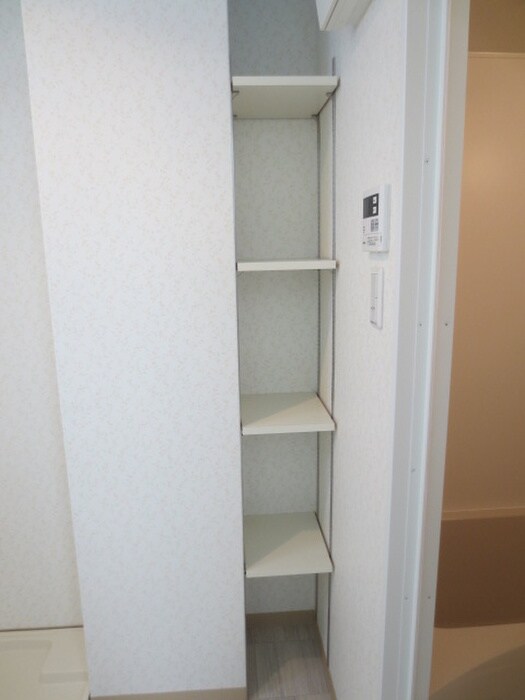 物件内観写真14　(靴箱)