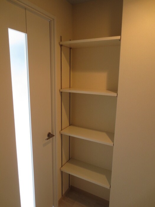 物件内観写真18　(靴箱)