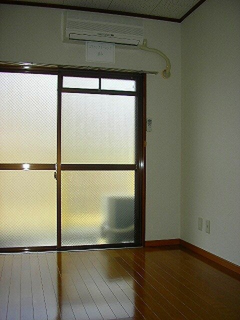 物件内観写真12　(居室)