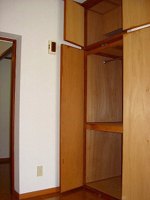 物件内観写真16　(収納)