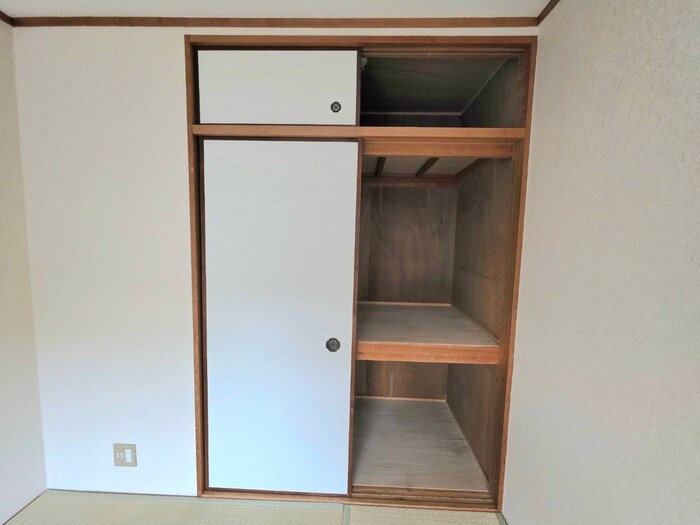 物件内観写真16　(収納)