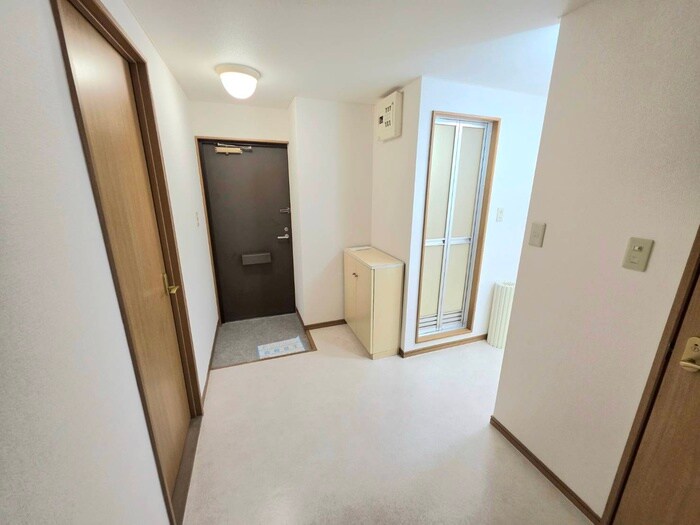 物件内観写真21　(廊下)
