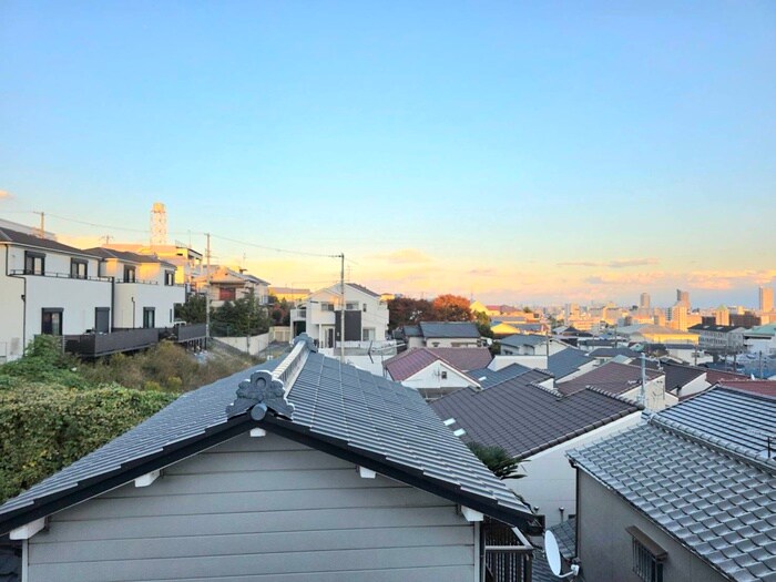 物件内観写真22　(室内からの展望)