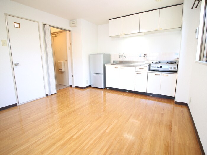 物件内観写真8　(居室)