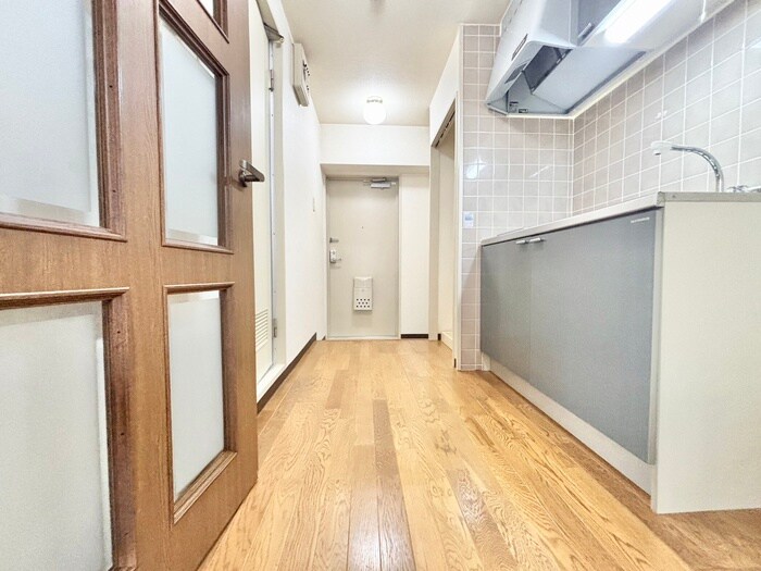 物件内観写真13　(廊下)