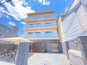 ドムール西院寿外観写真