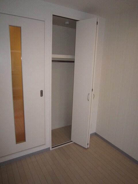 物件内観写真12　(収納)
