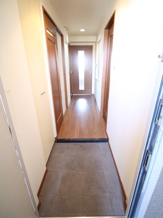 物件内観写真7　(廊下)