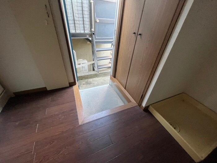 物件内観写真22　(玄関)