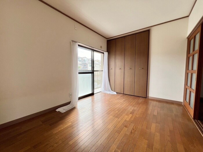 物件内観写真8　(居室)