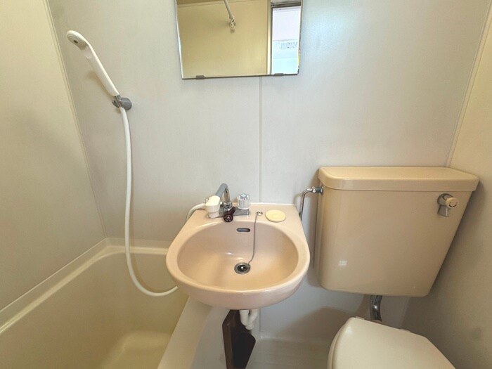 物件内観写真9　(洗面)