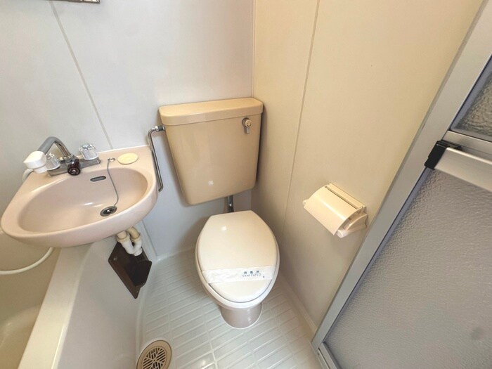 物件内観写真11　(トイレ)