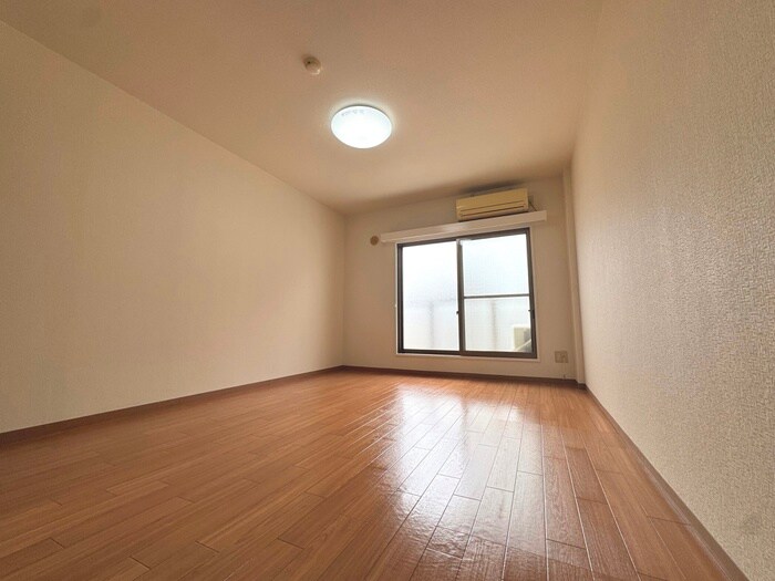 物件内観写真13　(居室)