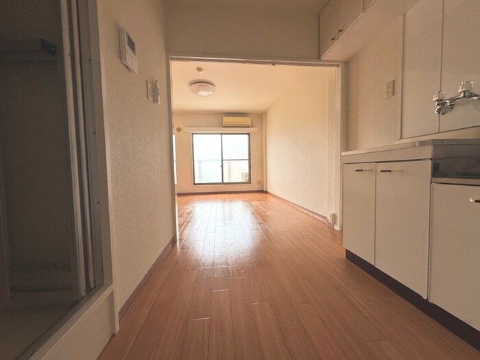 物件内観写真22　(廊下)