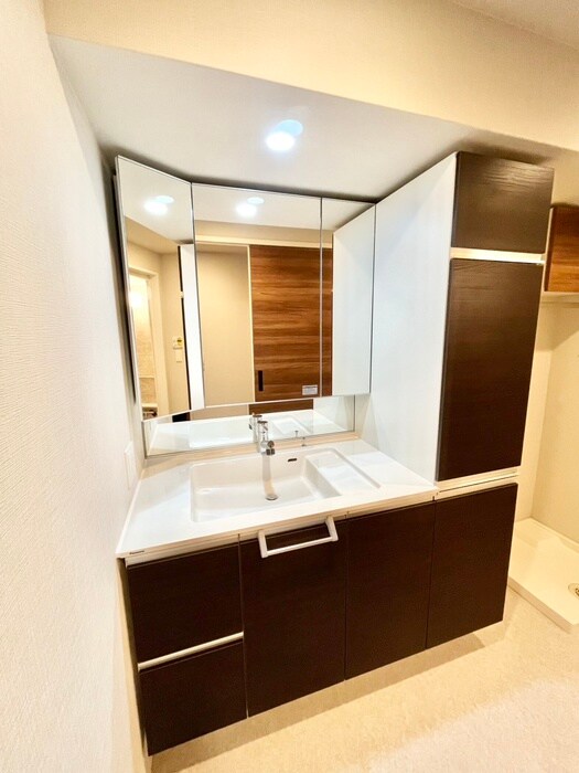 物件内観写真10　(洗面)