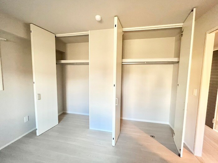 物件内観写真12　(収納)