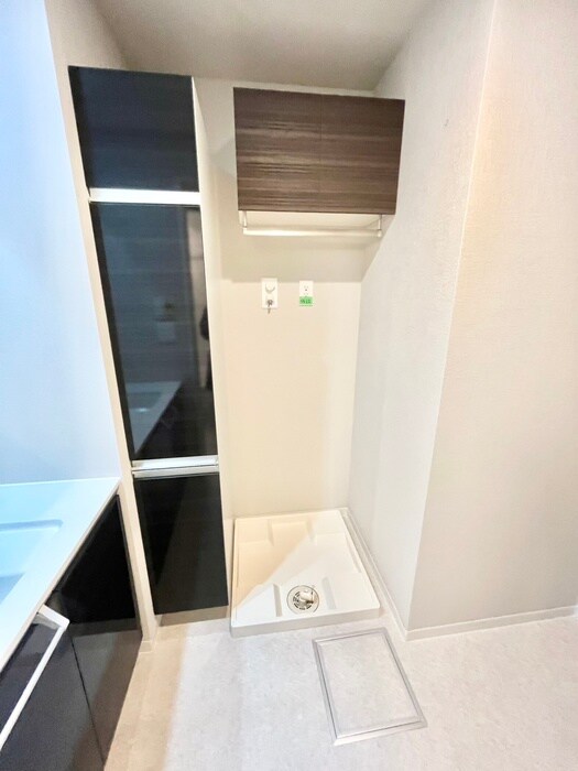 物件内観写真17　(洗濯機置場)