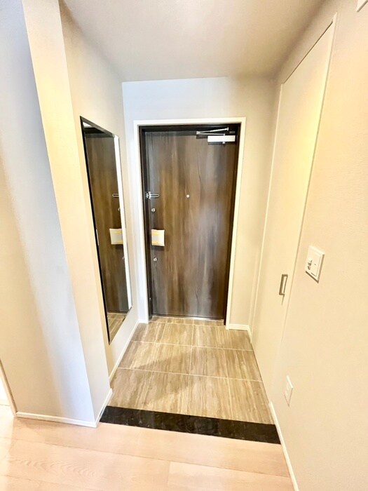 物件内観写真17　(玄関)