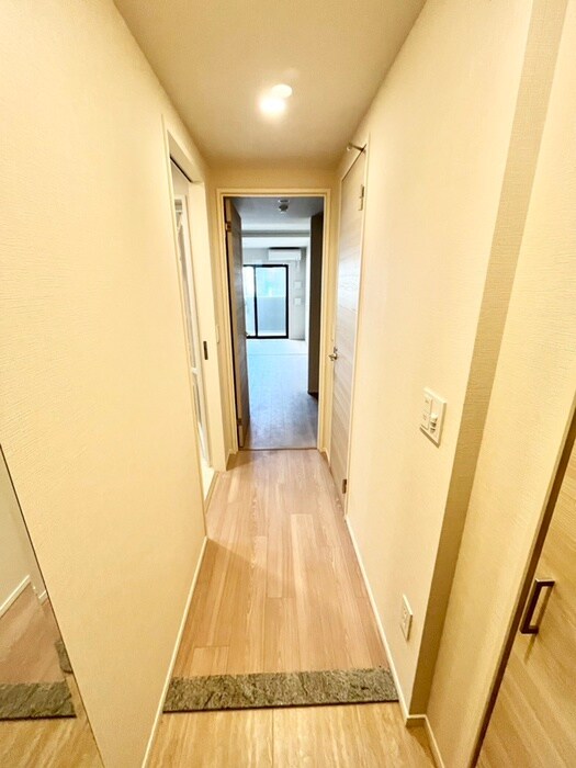 物件内観写真19　(廊下)